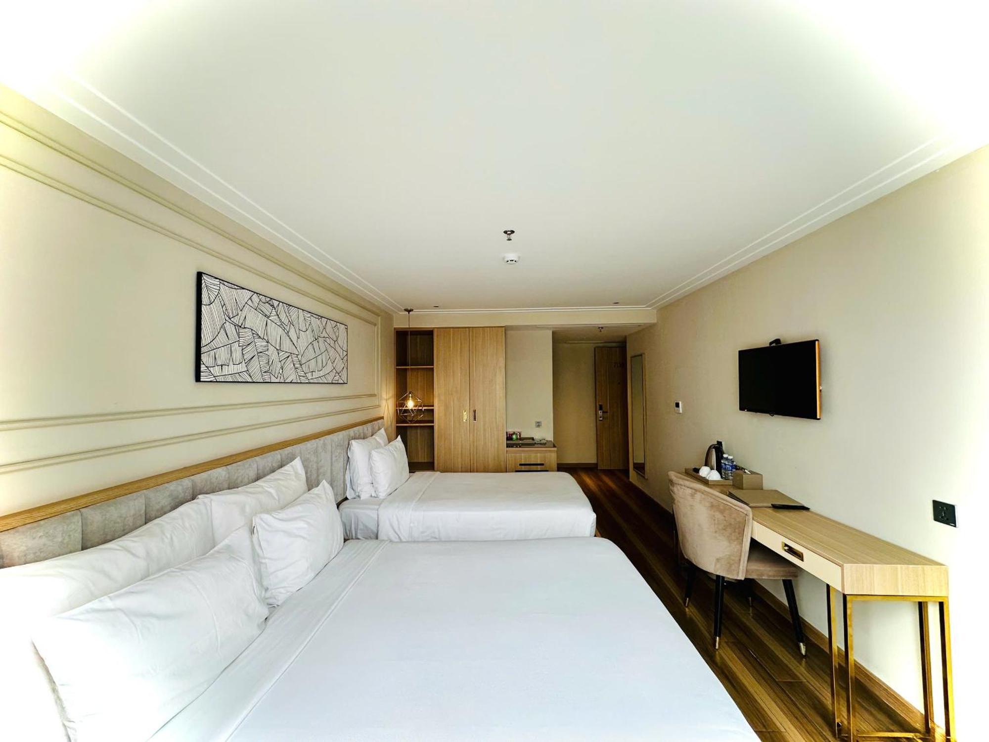 Adela Boutique Hotel - Infinity Pool Дананг Экстерьер фото